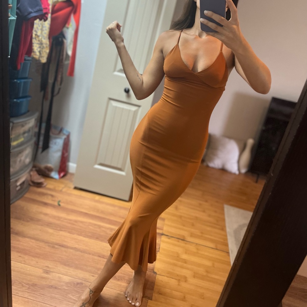 Bodycon midi mermaid dress